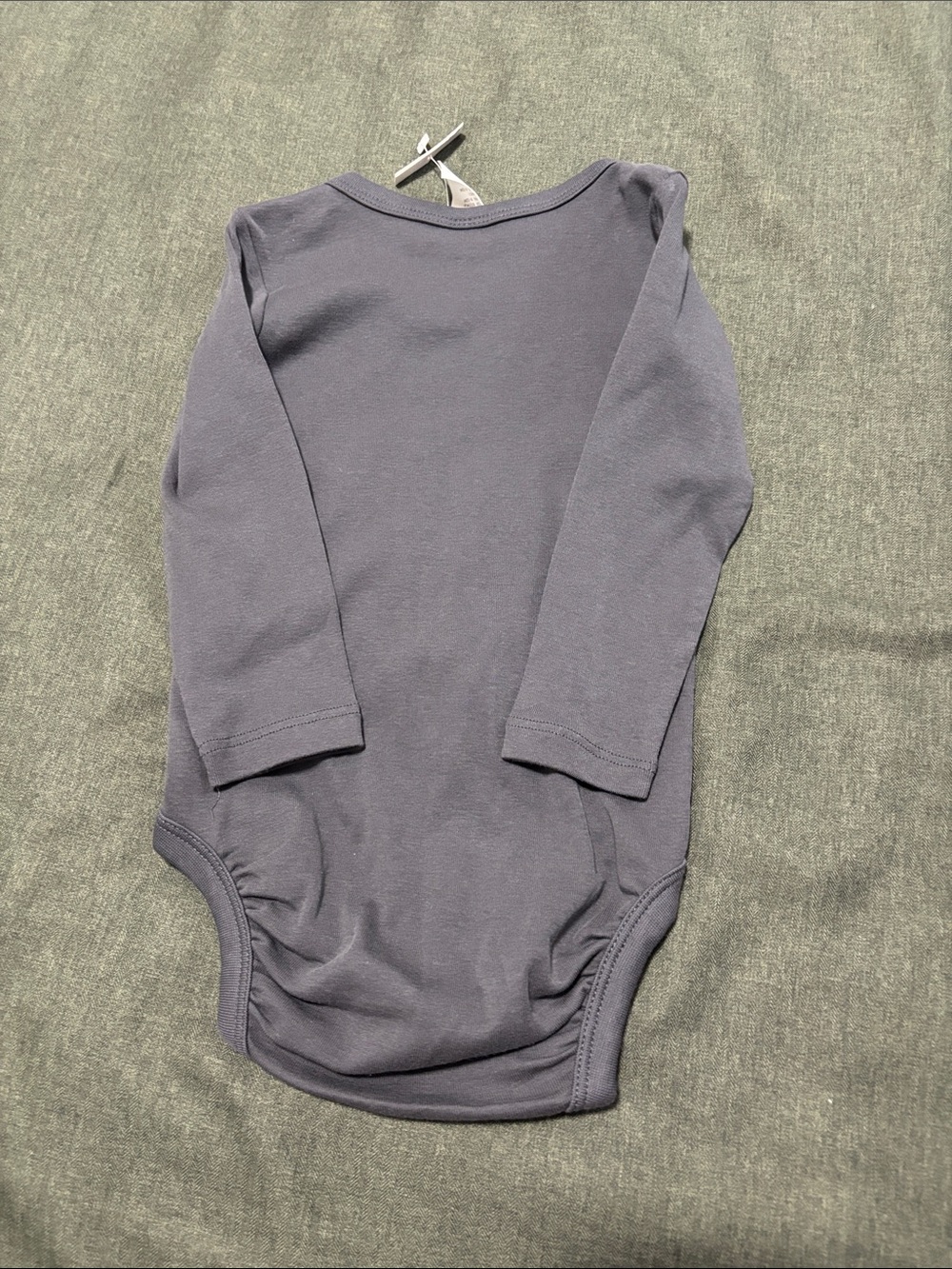 H & M Long-Sleeve Grey Bear One-Piece Bodysuit 12 months - Picture 4 of 4